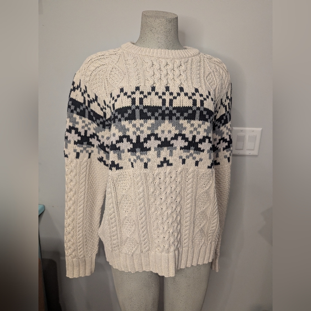 LL Bean Cable Knit Fair Isle Embroidered Ivory Multicolor Pullover in size M
